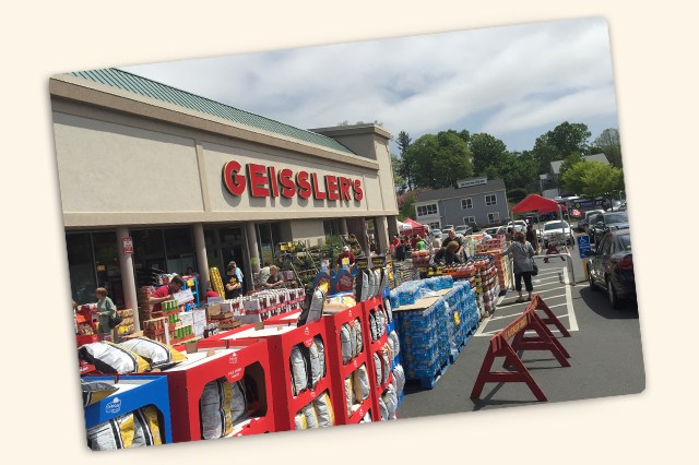 Geisslers East Windsor Sidewalk Sale @ Geisslers 